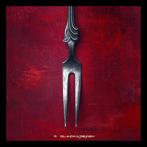 foto-gaffel-red-background-black-and-design